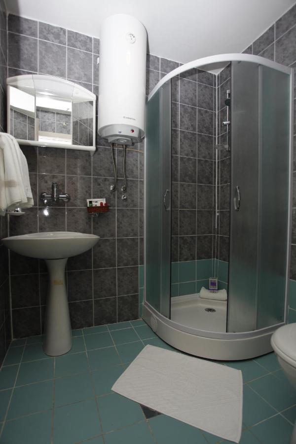 Apartments Perovic Будва Екстер'єр фото