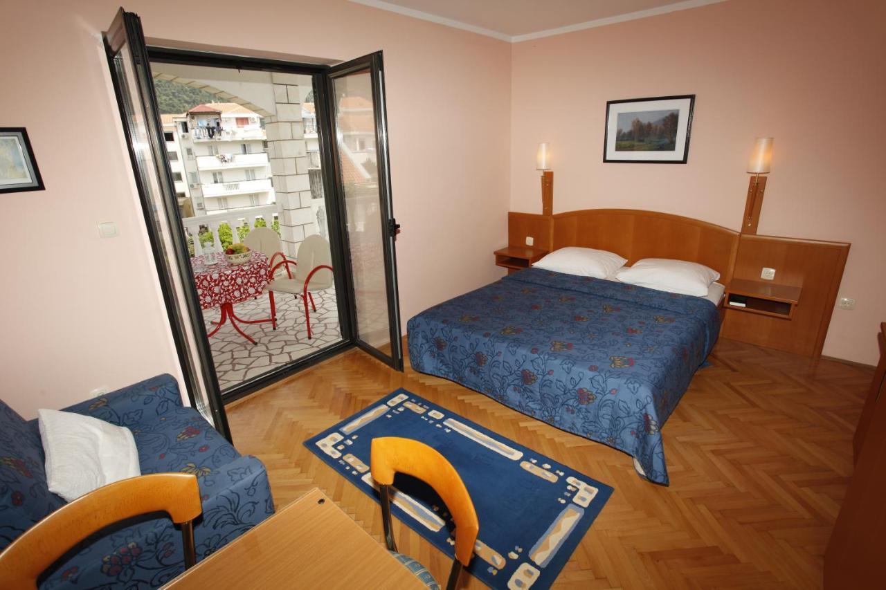 Apartments Perovic Будва Екстер'єр фото